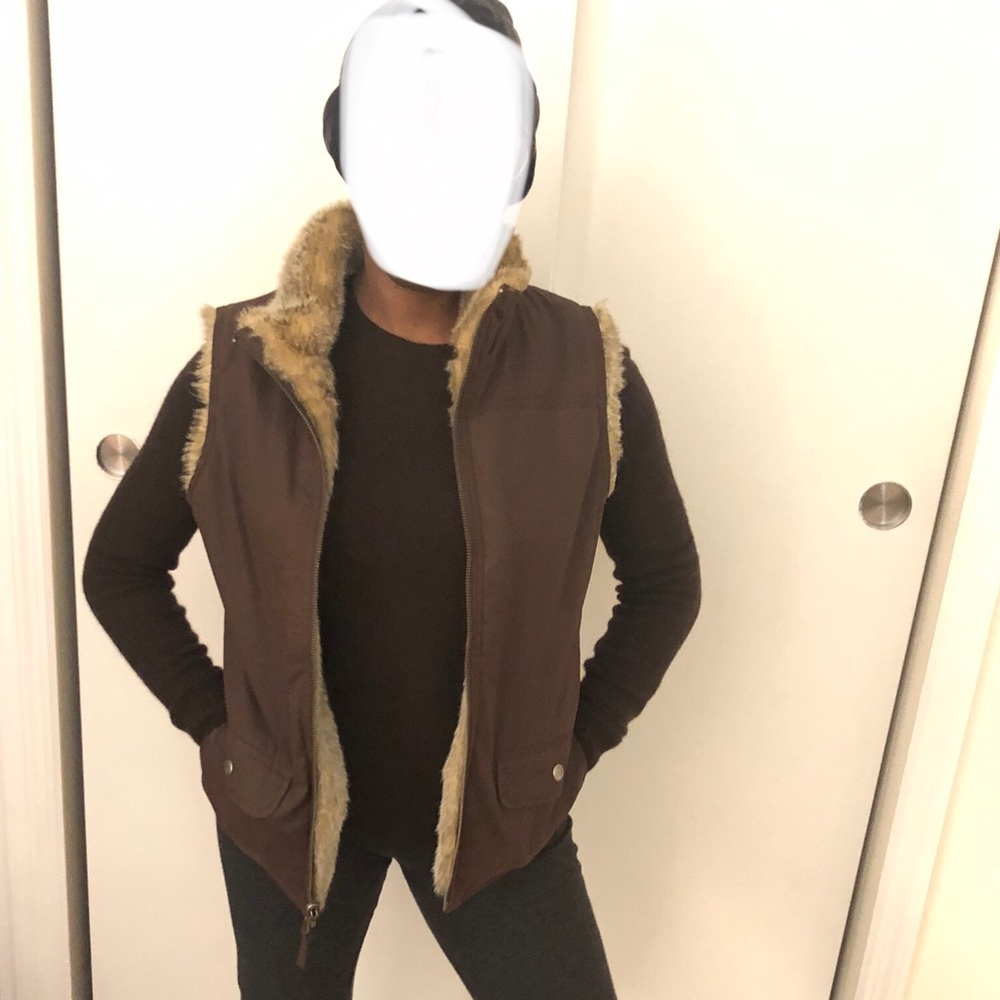 GAP reversible zip vest - Picture 9 of 11